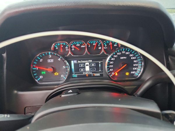 2019 CHEVROLET SUBURBAN LT — ODOM