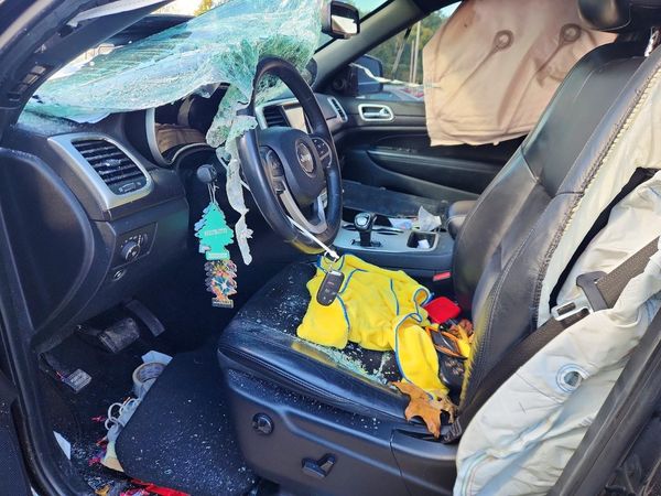 2015 JEEP GRAND CHEROKEE Laredo — DENT