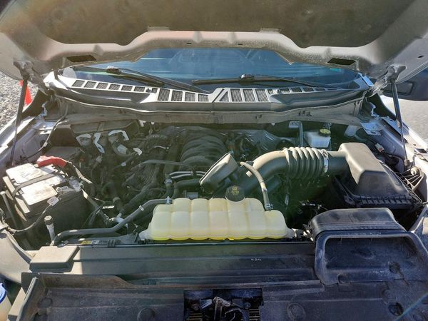 2023 FORD F150 SuperCrew — Engine bay
