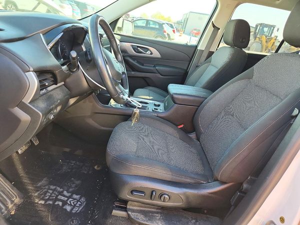 2018 CHEVROLET TRAVERSE LT — DENT