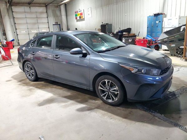 2022 KIA FORTE FE, LXS — Passenger 3/4