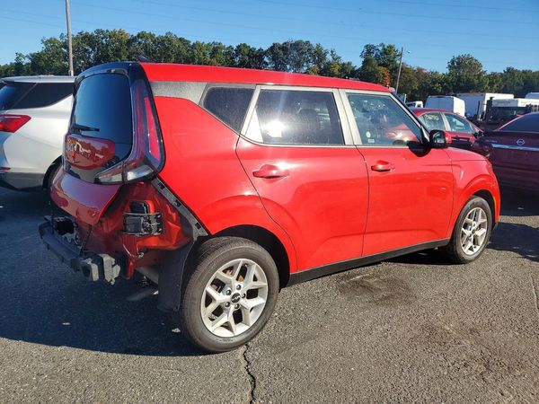 2024 KIA SOUL LX, S