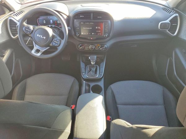 2024 KIA SOUL LX, S