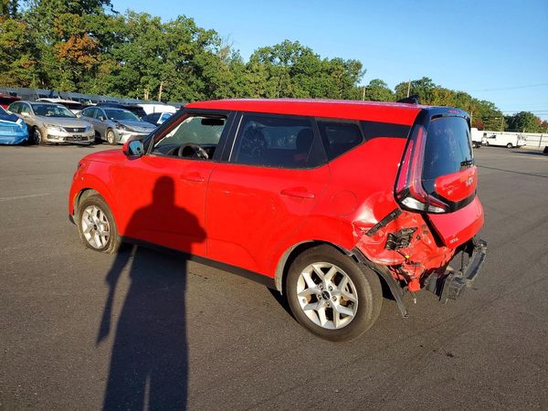 2024 KIA SOUL LX, S