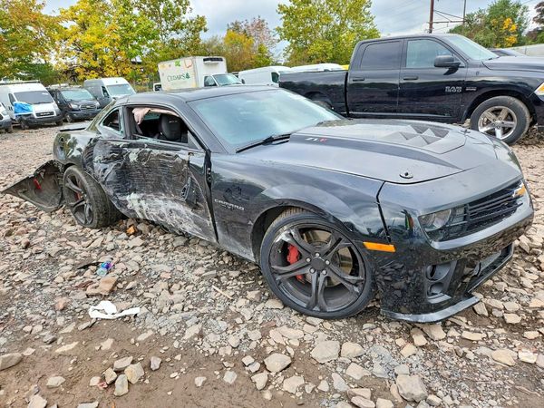 2012 CHEVROLET CAMARO SS — Passenger 3/4