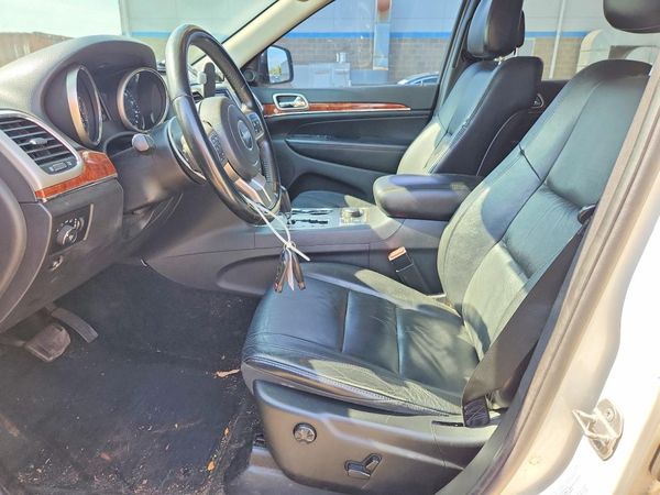 2012 JEEP CHEROKEE Limited — DENT