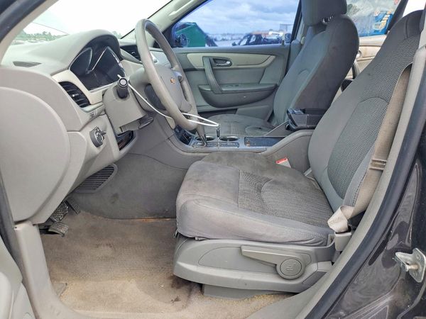 2014 CHEVROLET TRAVERSE LS — DENT