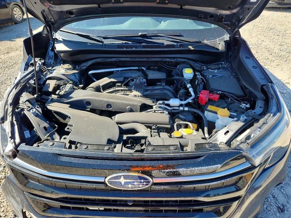 2025 SUBARU FORESTER Touring — Engine bay