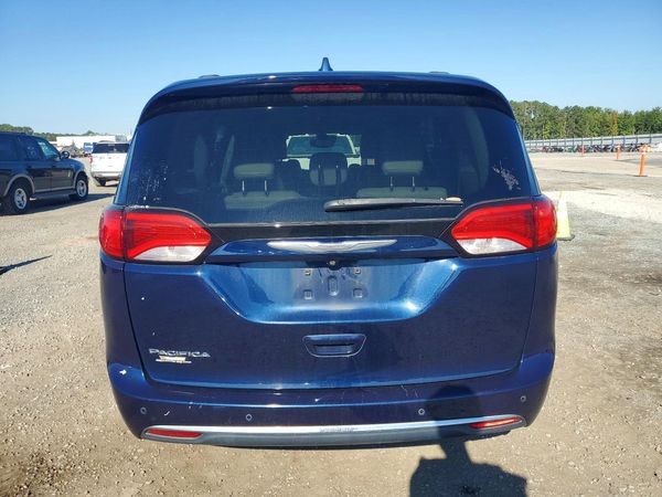 2018 CHRYSLER PACIFICA Touring L Plus — DIRR