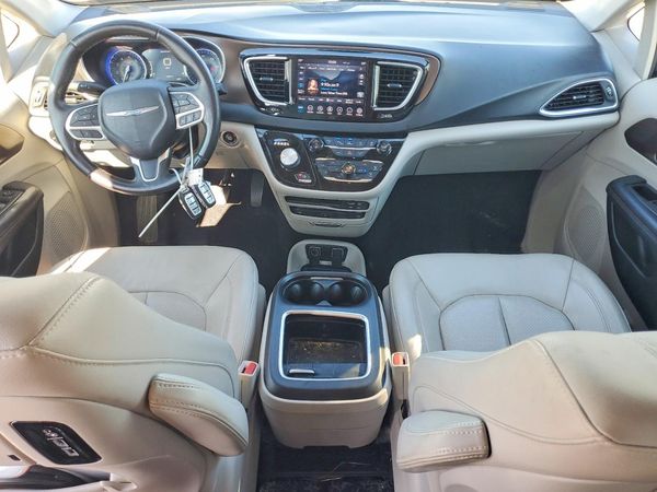 2018 CHRYSLER PACIFICA Touring L Plus — CKPT