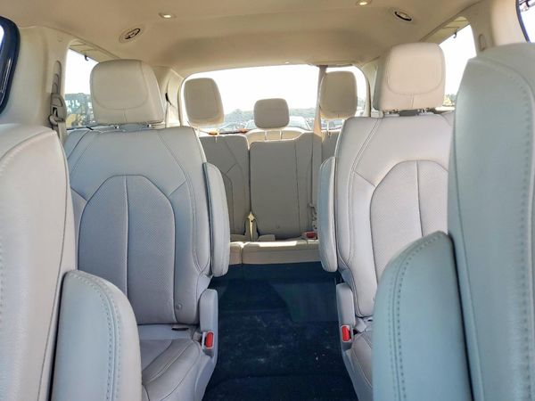 2018 CHRYSLER PACIFICA Touring L Plus — SUVN