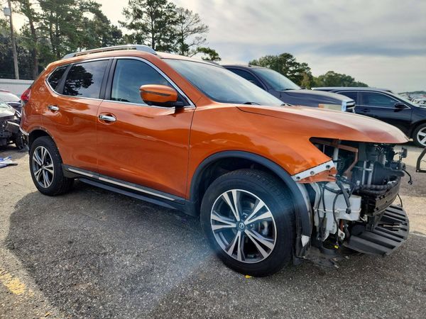 2018 NISSAN ROGUE — Passenger 3/4