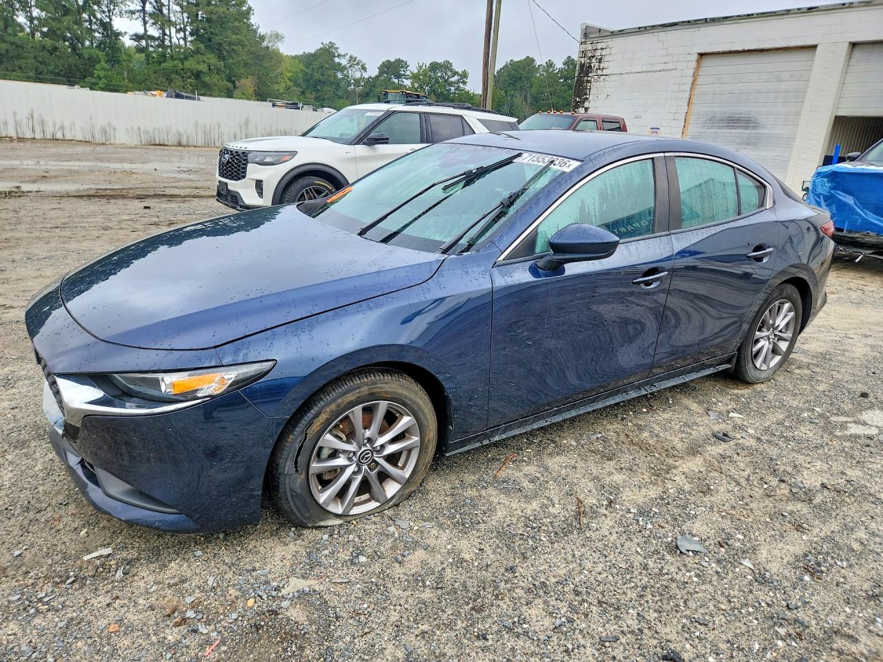 2021 MAZDA 3 Mazda3 — Front 3/4