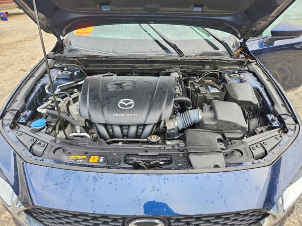 2021 MAZDA 3 Mazda3 — Engine bay