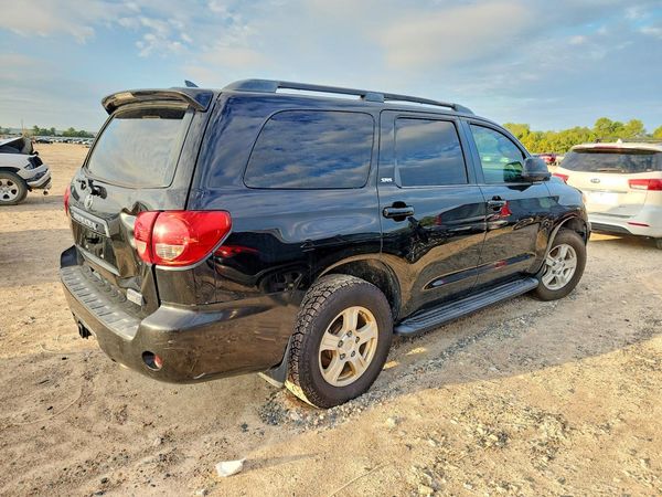 2013 TOYOTA SEQUOIA SR5 grade — PSRA