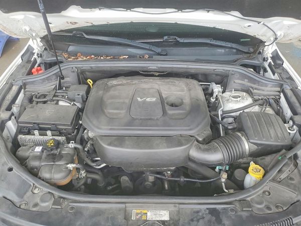 2019 JEEP CHEROKEE Laredo — Engine bay
