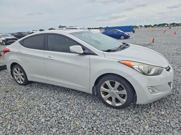 2013 HYUNDAI ELANTRA — Passenger 3/4