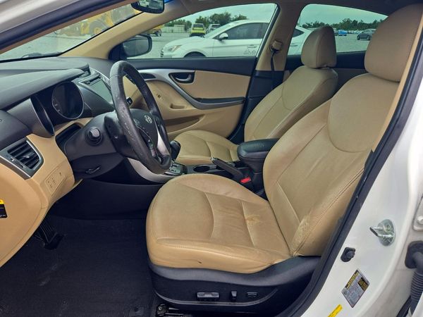 2013 HYUNDAI ELANTRA — DENT