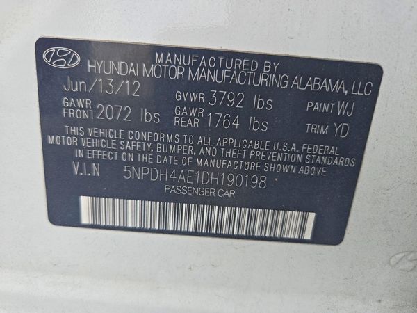2013 HYUNDAI ELANTRA — VINS