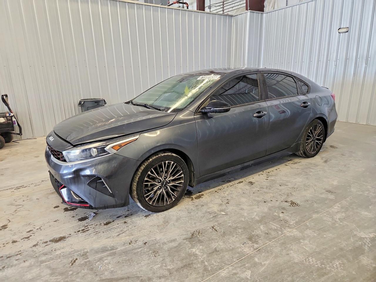 2022 KIA FORTE GT Line — Front 3/4