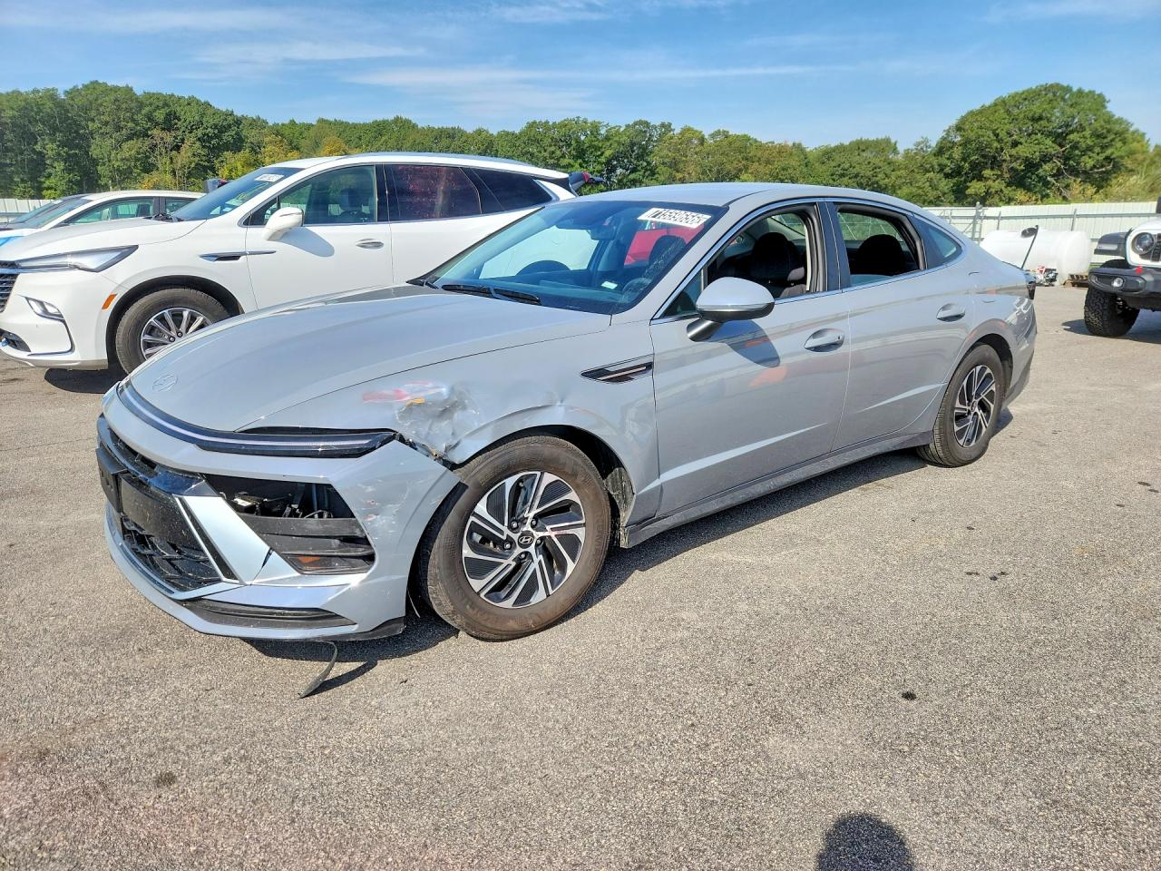 2026 HYUNDAI SONATA Blue — Front 3/4