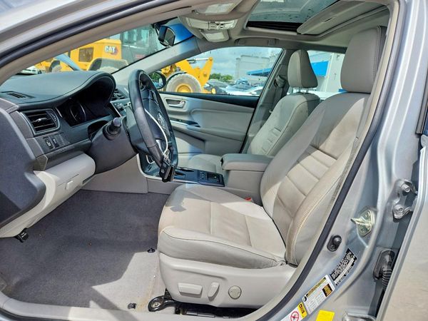 2016 TOYOTA CAMRY SOLA Hybrid — DENT