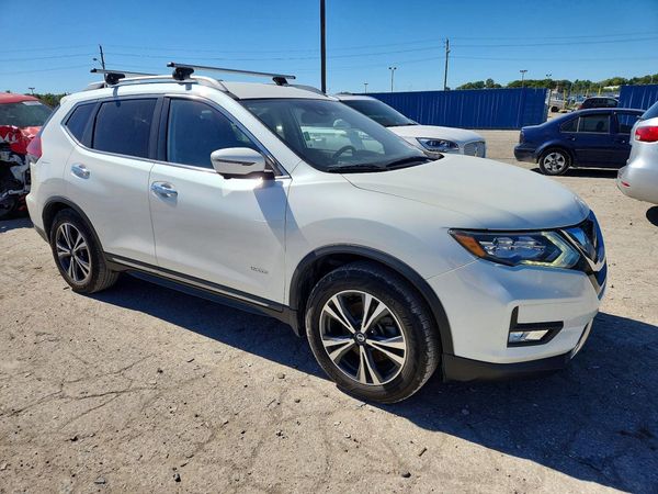 2018 NISSAN ROGUE — Passenger 3/4