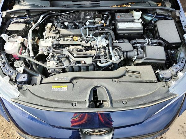 2025 TOYOTA COROLLA LE — Engine bay