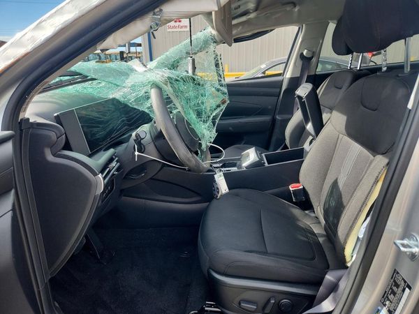2026 HYUNDAI TUCSON SEL, SEL Plus — DENT