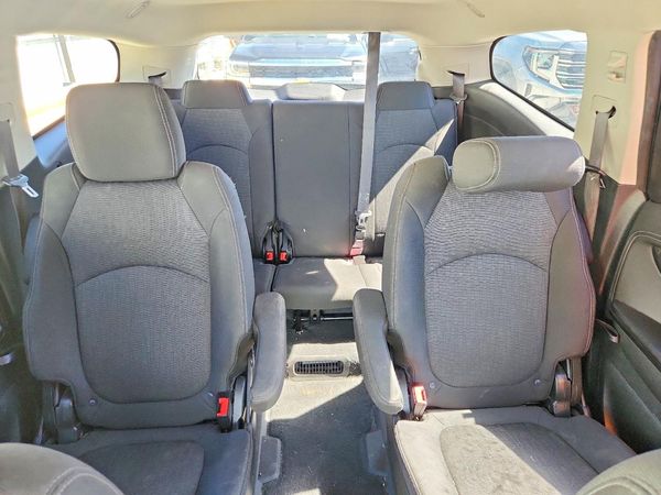 2017 CHEVROLET TRAVERSE 2LT — SUVN