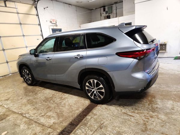 2020 TOYOTA HIGHLANDER XLE — DSRA