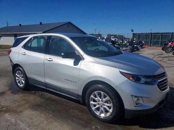 2018 CHEVROLET EQUINOX LS — Passenger 3/4