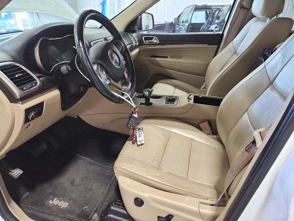 2014 JEEP GRAND CHER Limited — DENT