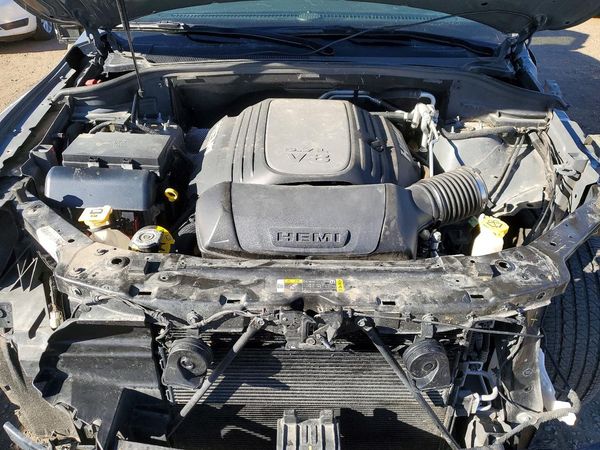 2021 DODGE DURANGO R/T — Engine bay