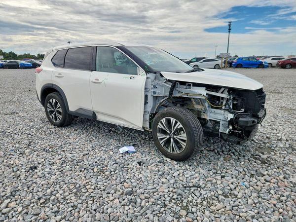 2021 NISSAN ROGUE SV — Passenger 3/4