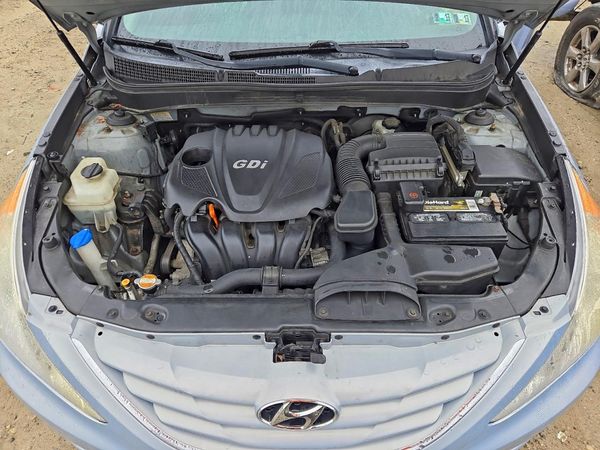 2012 HYUNDAI SONATA Middle-low level — Engine bay