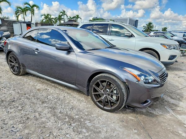 2012 INFINITI G37 — Passenger 3/4