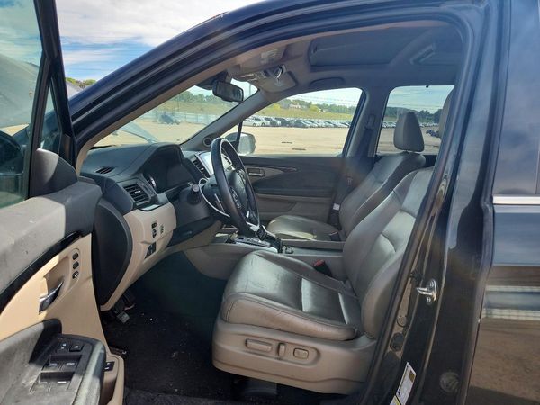 2016 HONDA PILOT TOURING — DENT