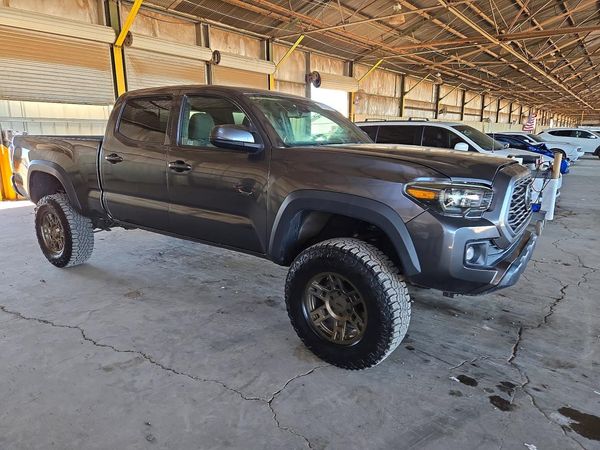 2018 TOYOTA TACOMA — Passenger 3/4
