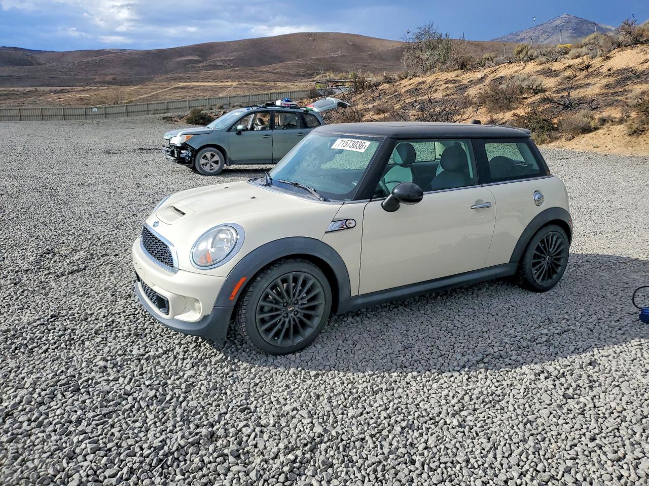 2013 MINI COOPER — Front 3/4