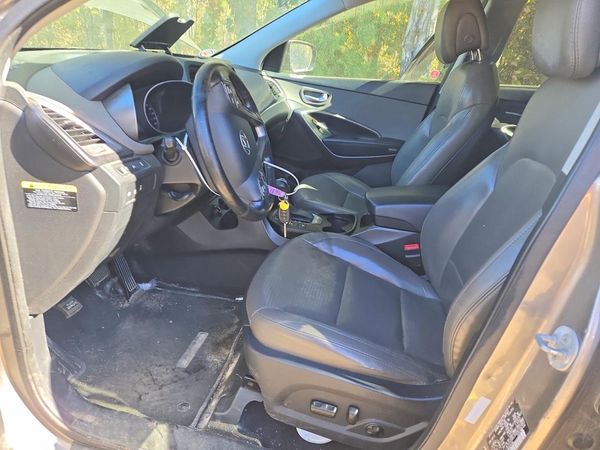 2013 HYUNDAI SANTA FE — DENT