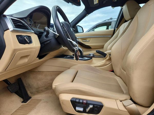 2016 BMW 328 xDrive SA — DENT