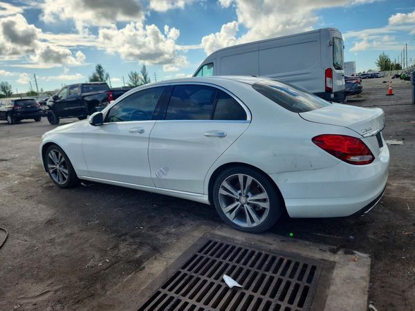 2016 MERCEDES-BENZ C-CLASS C300 — DSRA