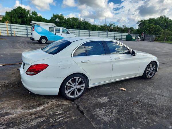2016 MERCEDES-BENZ C-CLASS C300 — PSRA