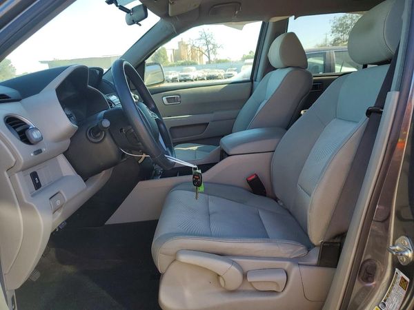 2013 HONDA PILOT LX — DENT
