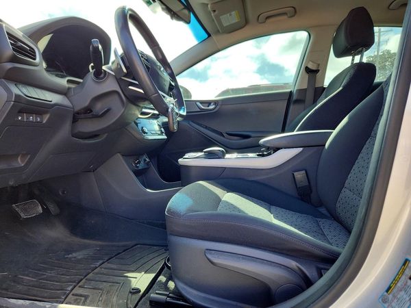 2019 HYUNDAI IONIQ — DENT