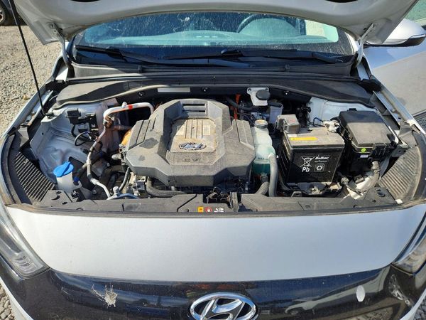 2019 HYUNDAI IONIQ — Engine bay