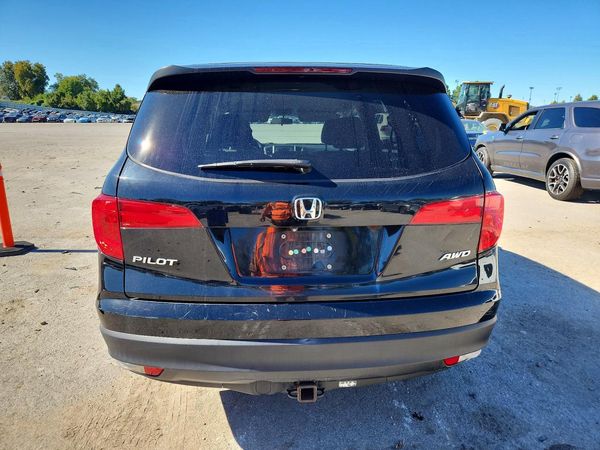 2016 HONDA PILOT LX — DIRR