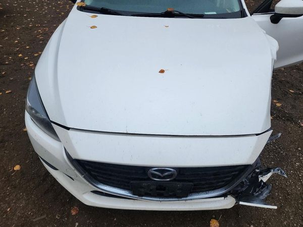 2018 MAZDA 3 Touring — Engine bay