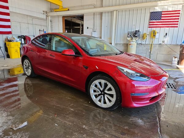 2023 TESLA MODEL 3 — Passenger 3/4
